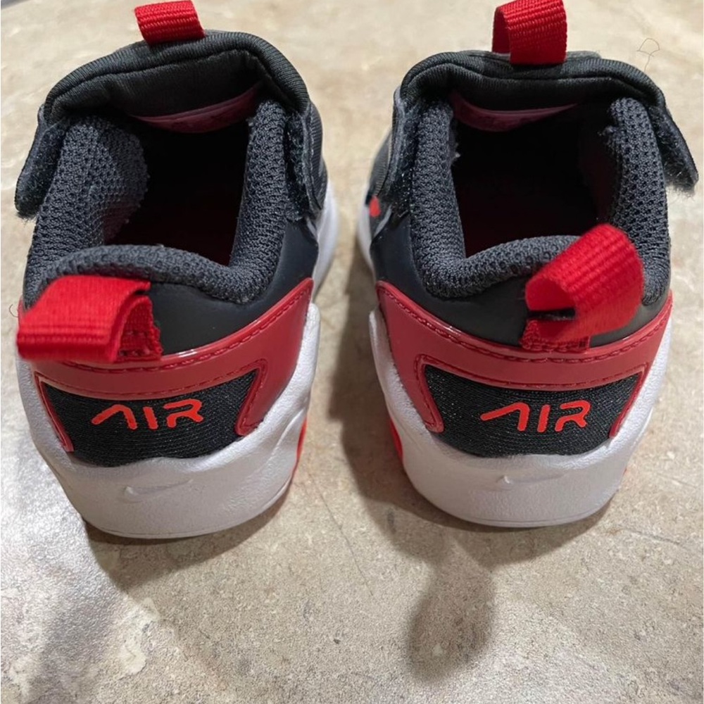 Nike Air Max Bolt - Picture 2 of 4